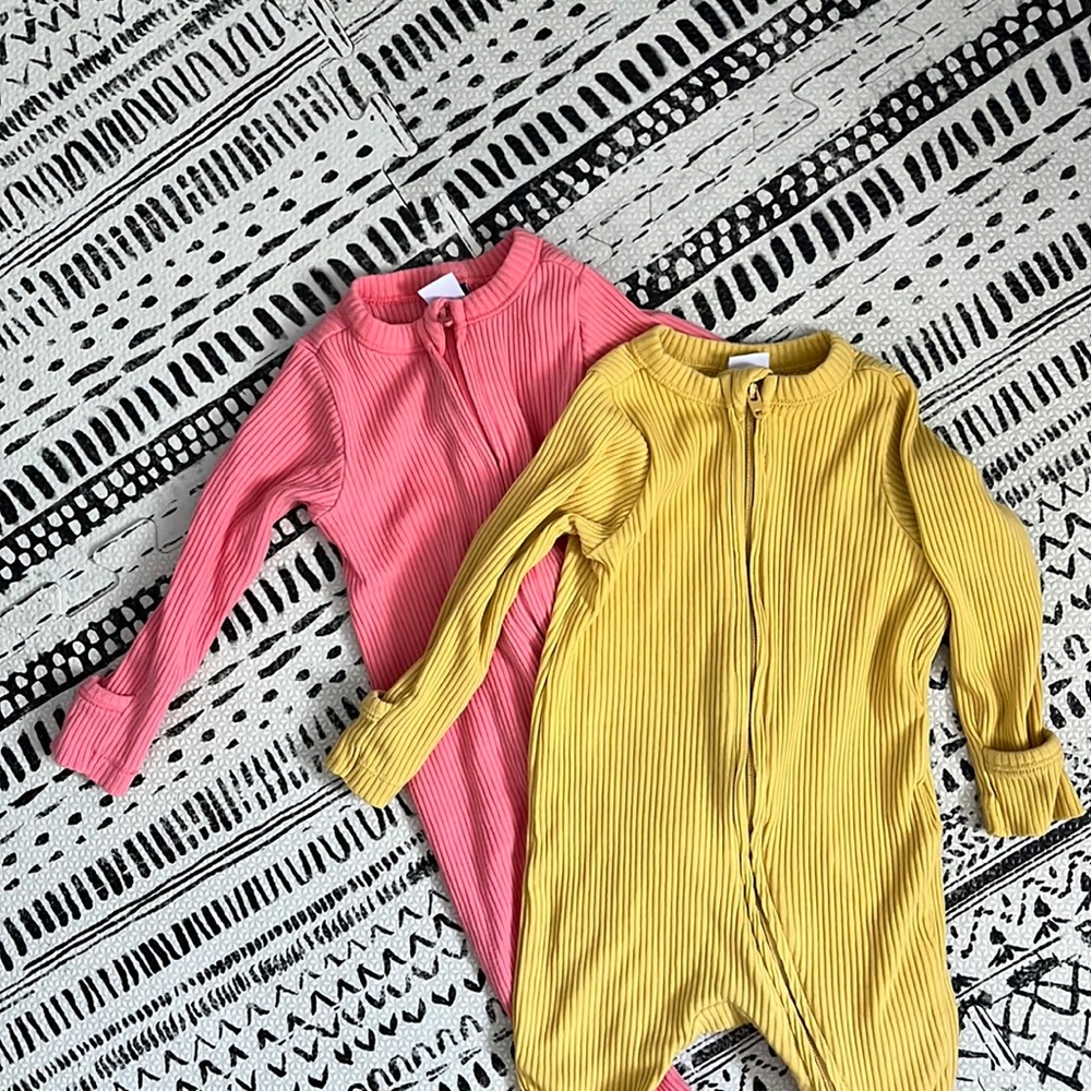 Set of two 0-3 ribbed pajamas